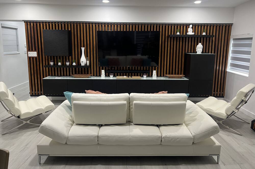 Biscayne Park House | Peace and Quiet