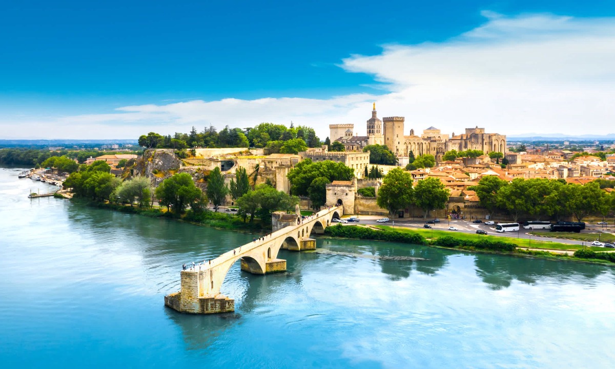 Le Pontet Apartment | Apartment 'Avignon' with Private Garden and Wi-Fi
