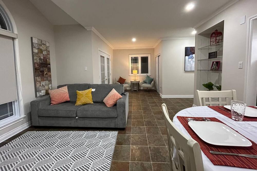 Hawkesbury Apartment | Convenient 2-level downtown apartment.