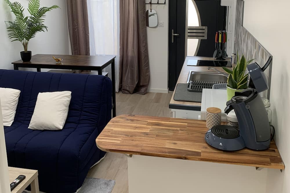 Varennes-le-Grand House | Vrbo Property