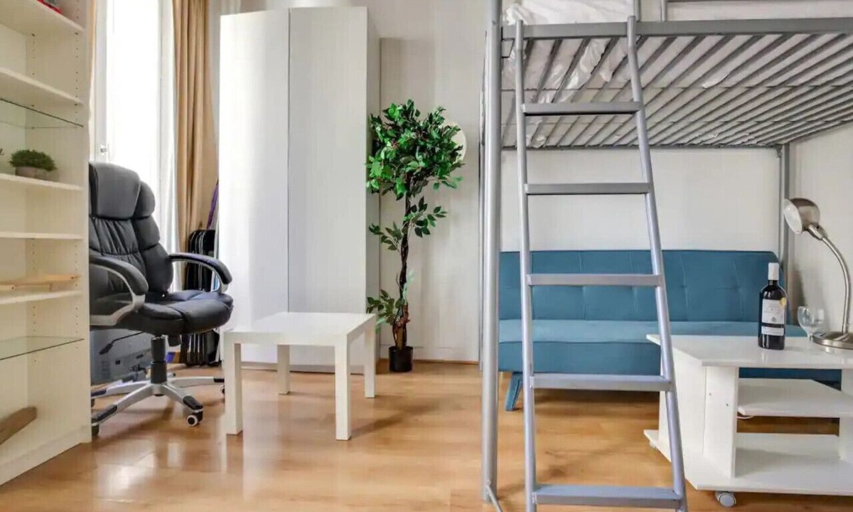 Arts-et-Metiers Apartment | Lavie Maison:Marais Studio Bliss