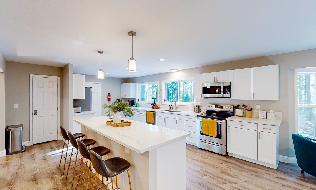Nevada City House | Whimsical seven acre forest property with designer finishes & starry night views