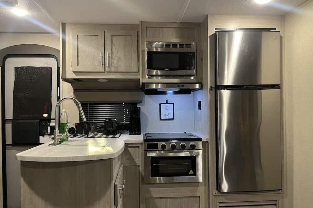 Atascosa House | Unique Camper