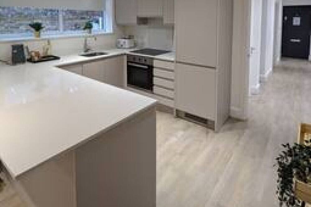 Kidbrooke with Hornfair House | Stunning 3 Bed with Garden 114A