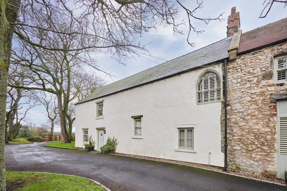 Peterlee House | Host & Stay | The Farmhouse