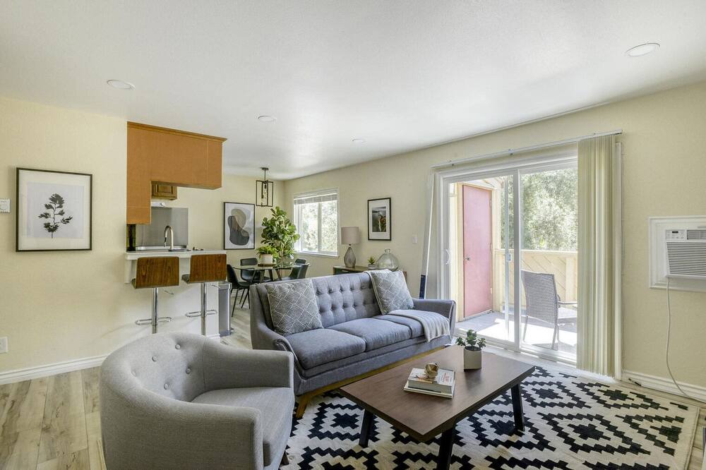 Fremont Apartment | Airy Fremont 2BR w/ Elevator & A/C, nr BART & Restaurants, by Blueground