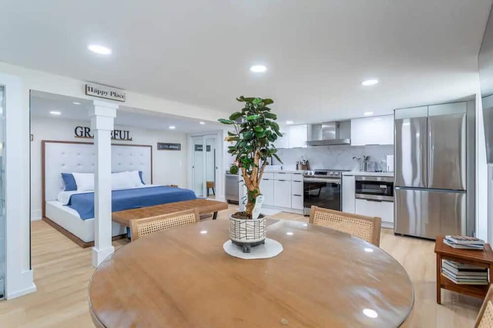 Huntington Apartment | Luxe Provincial Style Studio w/ Patio & Parking