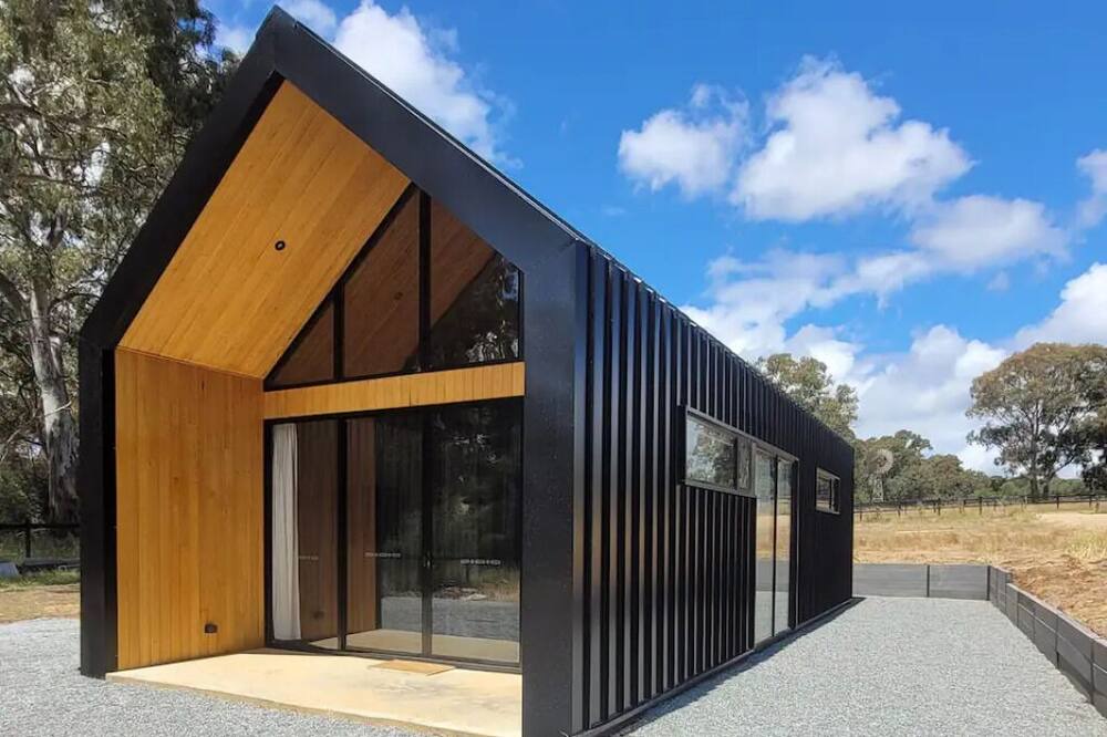 Sampson Flat House | Where nature & luxury meet.