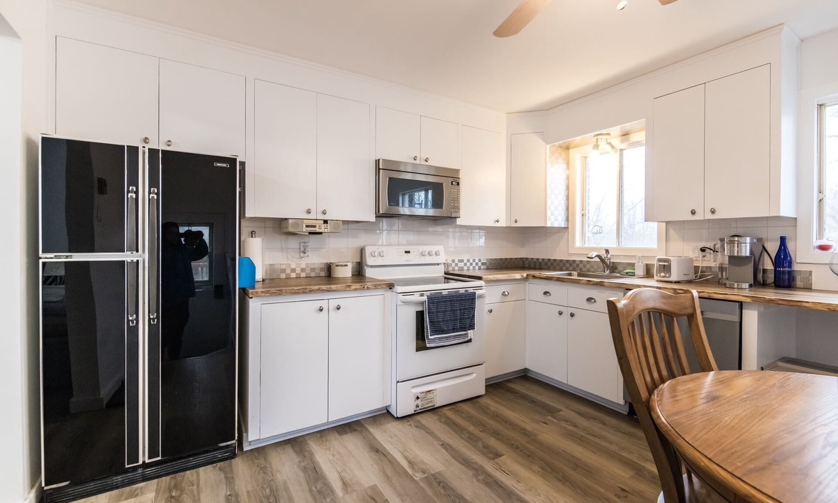 Shefford House | Mont Bromont Ski Resort 3 Beds Detached House