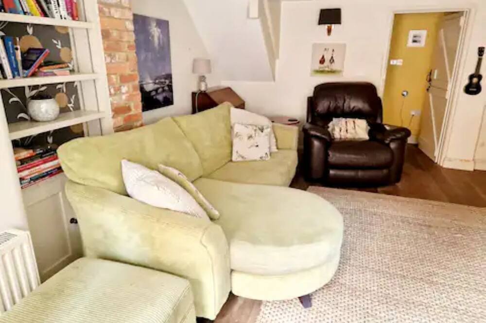 Wimborne Cottage | Beautiful cottage in town centre