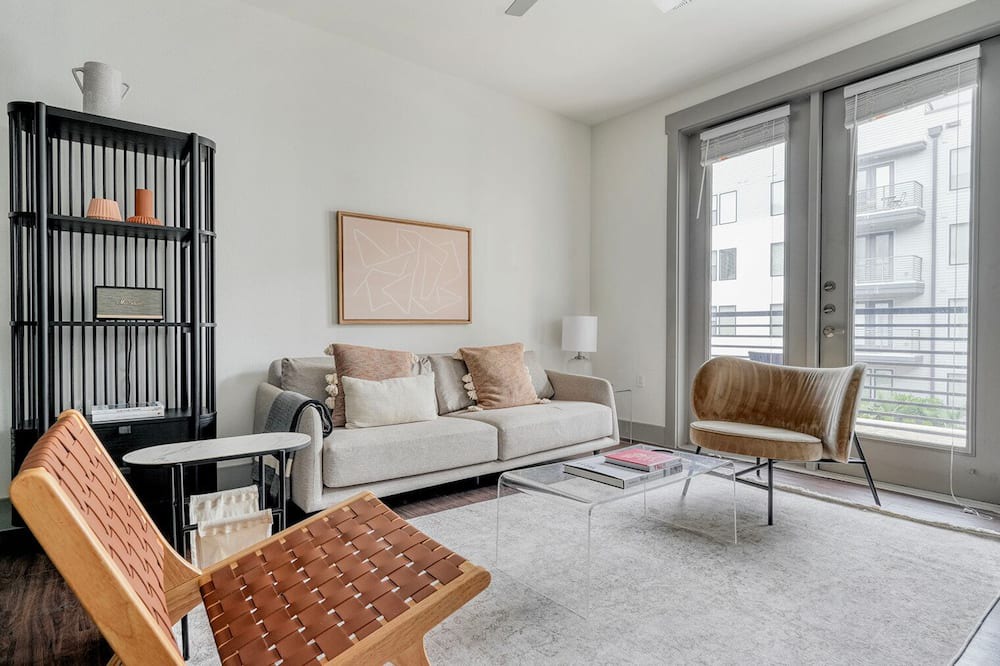 Govalle Apartment | Stylish East Austin 2BR w/ Deck & W/D, nr Shops & Dining, by Blueground