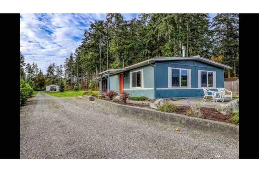 Port Hadlock House | Beautiful Oceanview Retreat 2 Bedroom Home