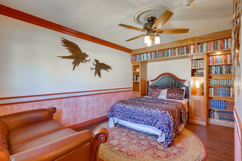 Shelley Apartment | Charming Shelly Vacation Rental w/ Shared Fire Pit