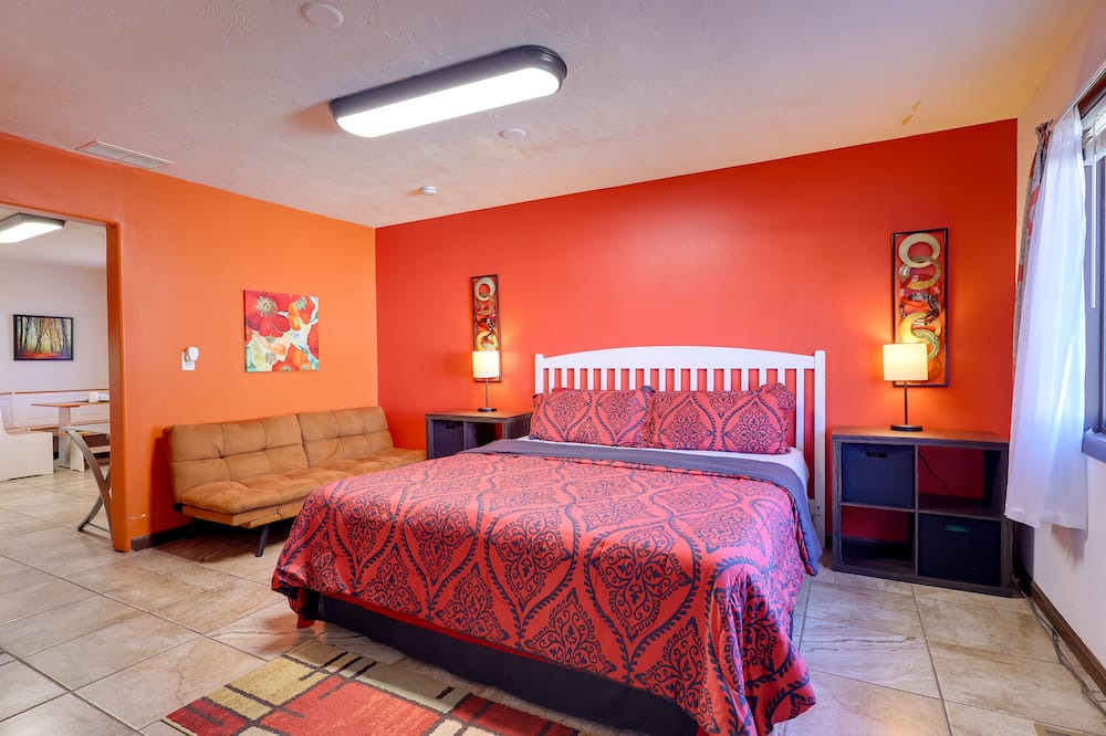 Shelley Apartment | Shelly Studio Apartment Rental w/ Shared Fire Pit!