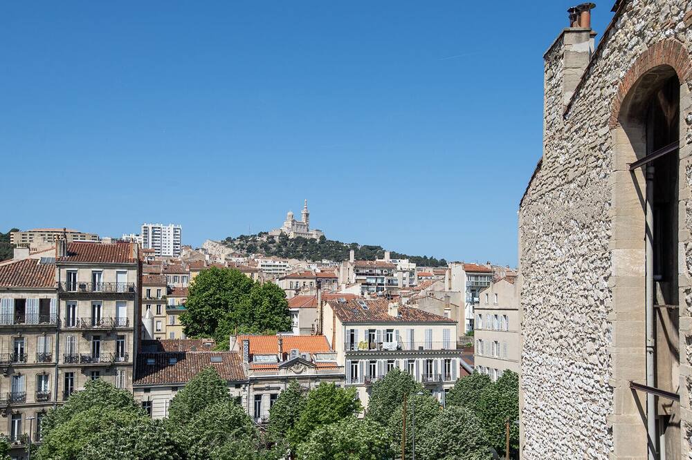 La Castellane Apartment | Apartment in the center of Marseille