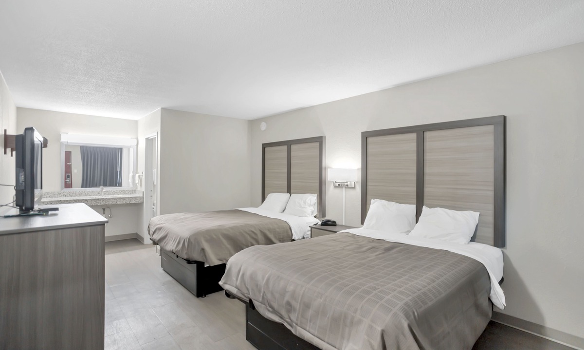 Chicago Ridge House | Your Home Away From Home