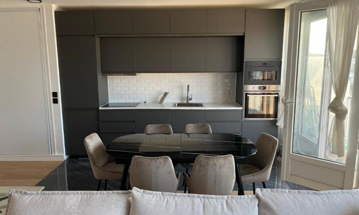 Republique–Point-du-Jour Apartment | Appartement de Haut Standing Pour 4 Personnes