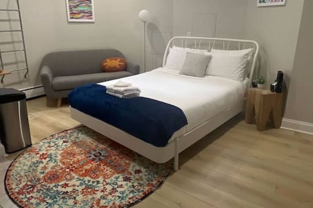 Prudential - St. Botolph Apartment | Petit Garden Level Micro Studio