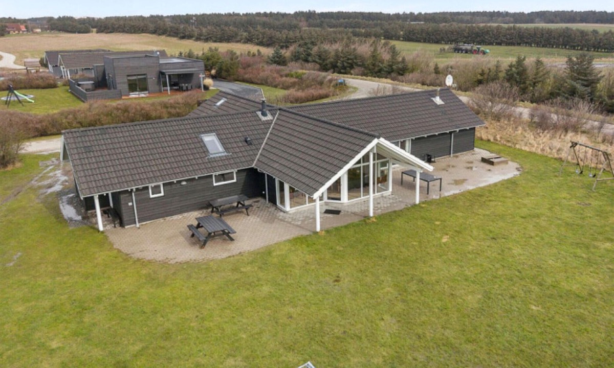 Nr. Lyngby House | Stunning home in Løkken with sauna