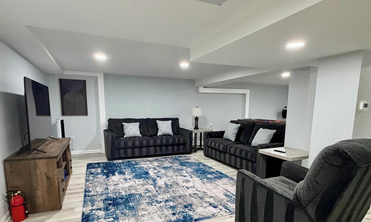 Kenosha House | Spacious 4-bedroom house packed with entertainment in charming Kenosha