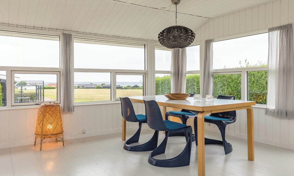 Karrebksminde House | Black timber house with sea view in Karrebæksminde