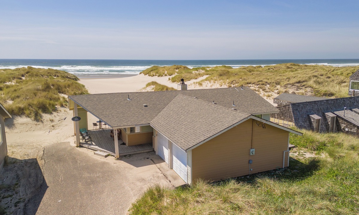 Bayshore House | Oceanfront Bayshore Escape w/Hot Tub & Bay Views