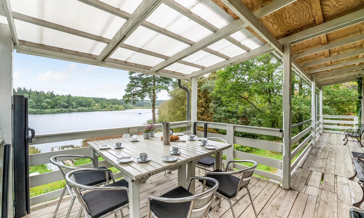 Bryrup House | Awesome home in Bryrup with lake view