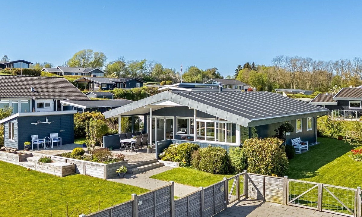 Ronde House | "Carlie" - 400m from the sea by Interhome