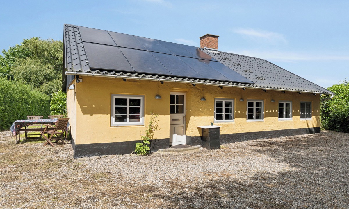 Bredebro House | Idyllic Old Cottage, with low ceilings