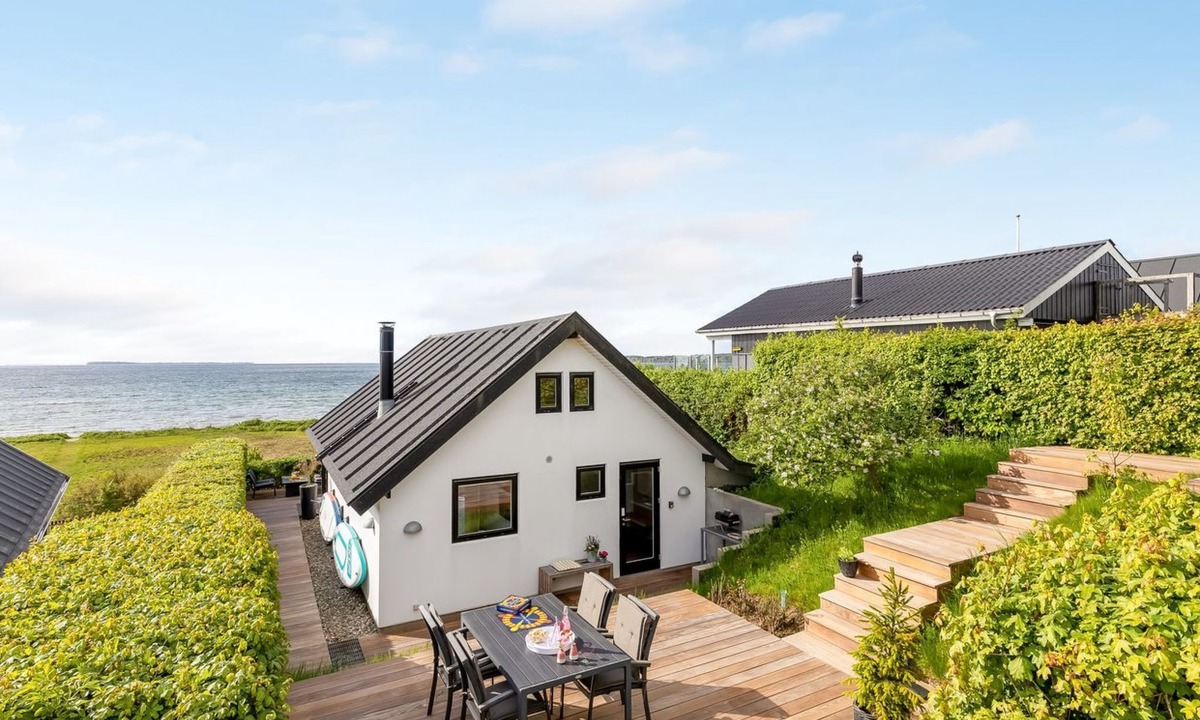 Sonder Stenderup House | "Femija" - 50m from the sea by Interhome