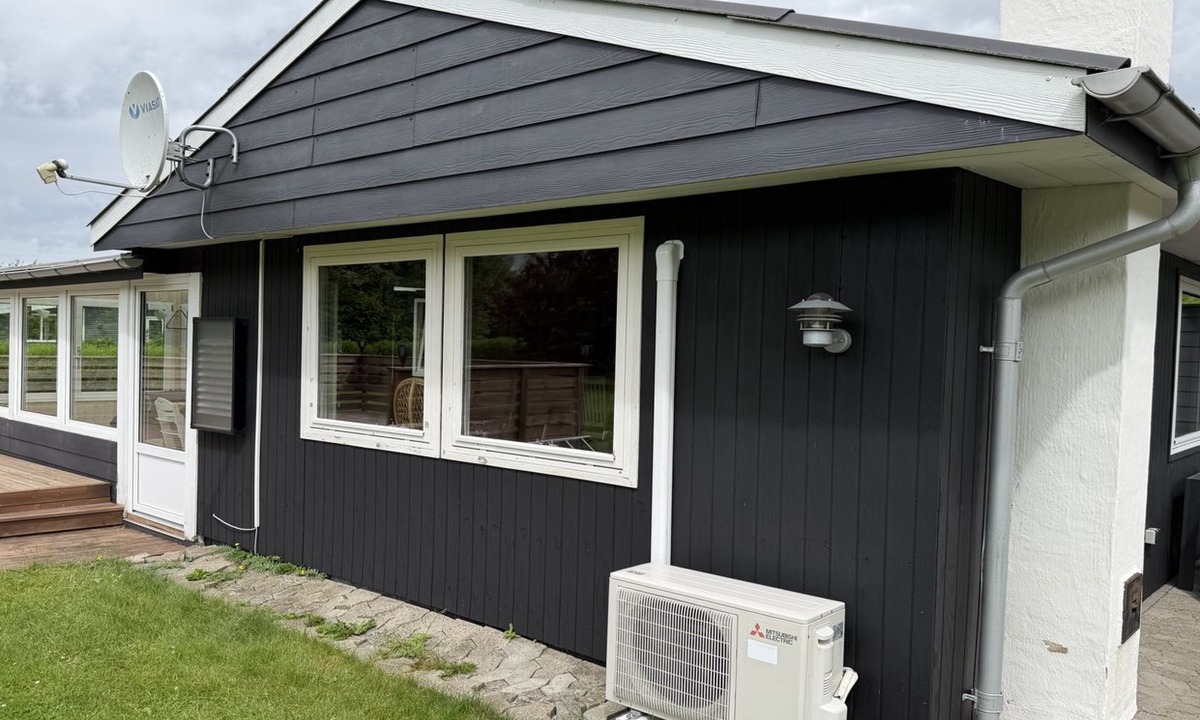 Egense House | "Melisande" - from the sea by Interhome