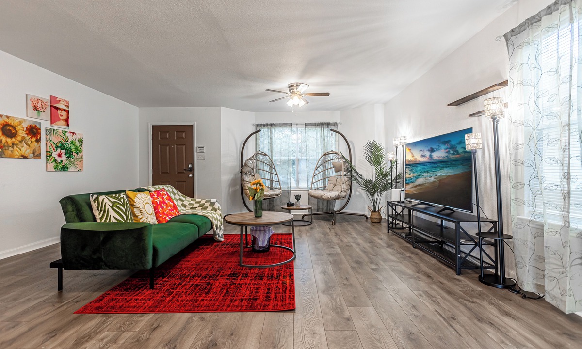 West San Antonio Apartment | Spacious Family Retreat Near Lackland AFB