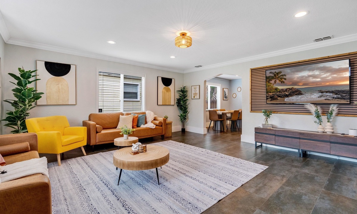 Wadeview Park House | Game Room | Fire Pit | Pet Friendly | Netflix |BBQ