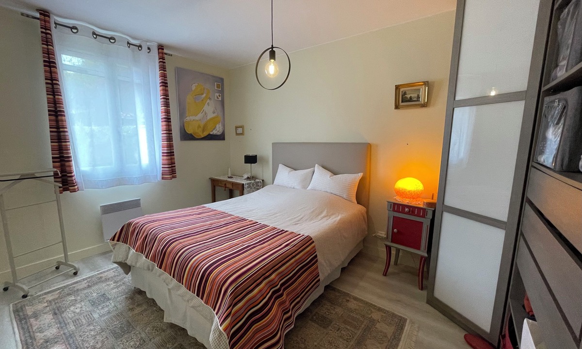 Nerac House | A relaxing, easy-going stay. Charming garden and swimming pool.