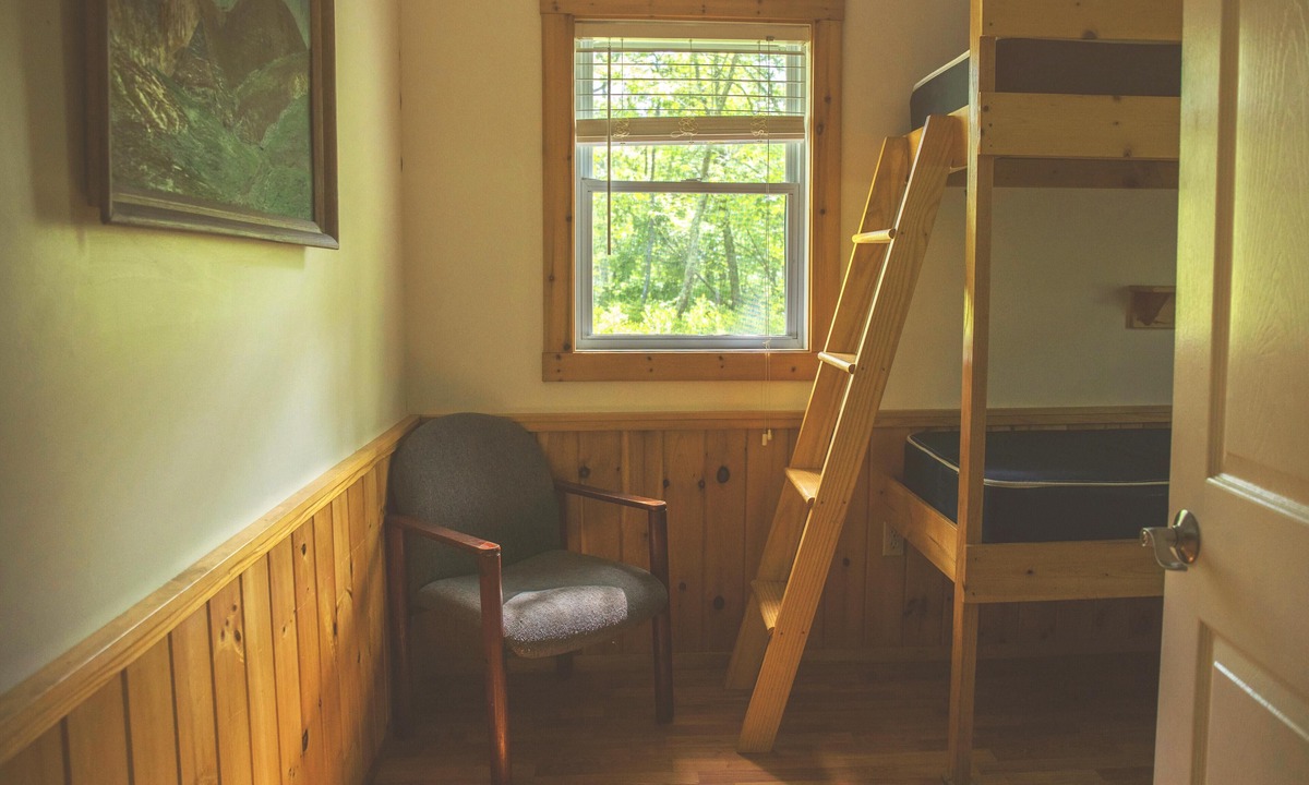 Columbia Cabin | Cabin, 16 Bunks, Kitchen, Bathroom