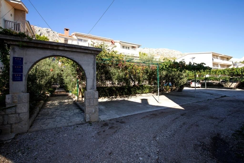 Central Dalmatia Apartment | Apartman Villa Josipa - Duće: 50 M od Plaze