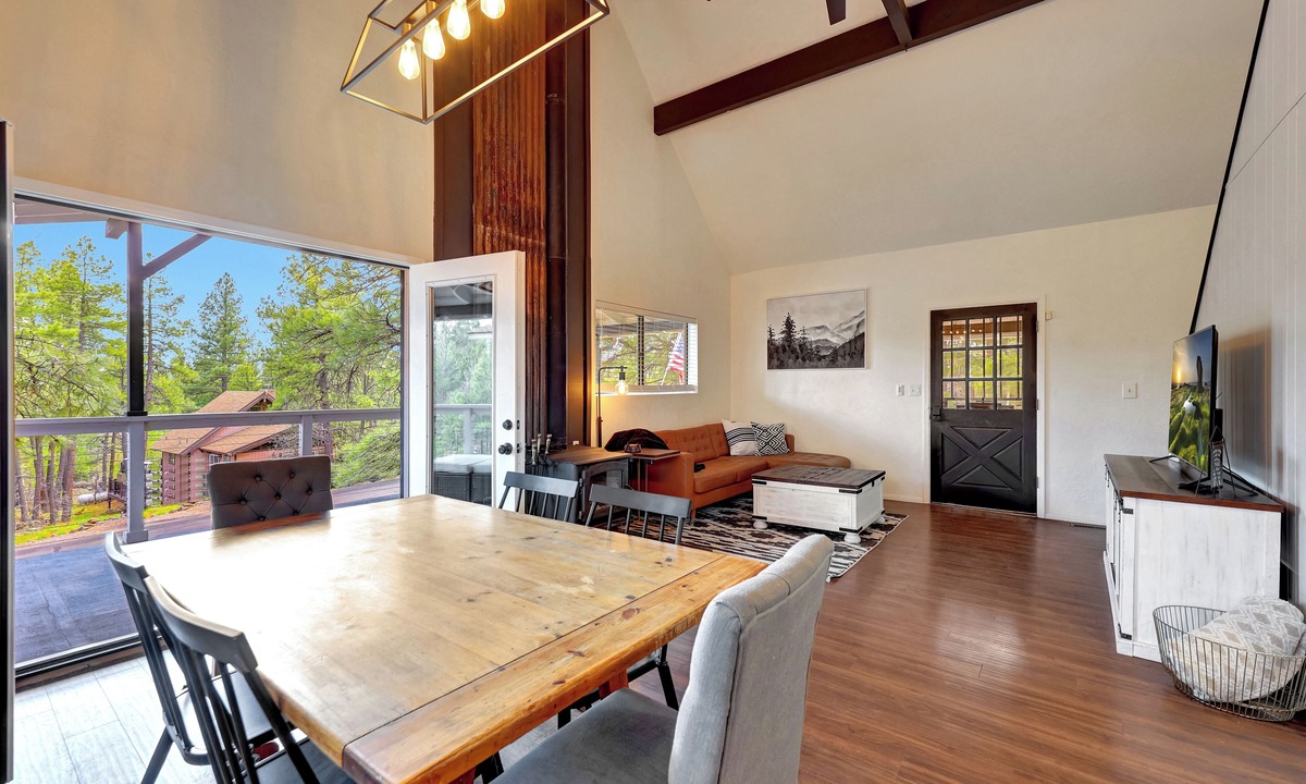 Munds Park Cabin | Munds Bella Vita luxury cabin in scenic Munds Park near Flagstaff, AZ