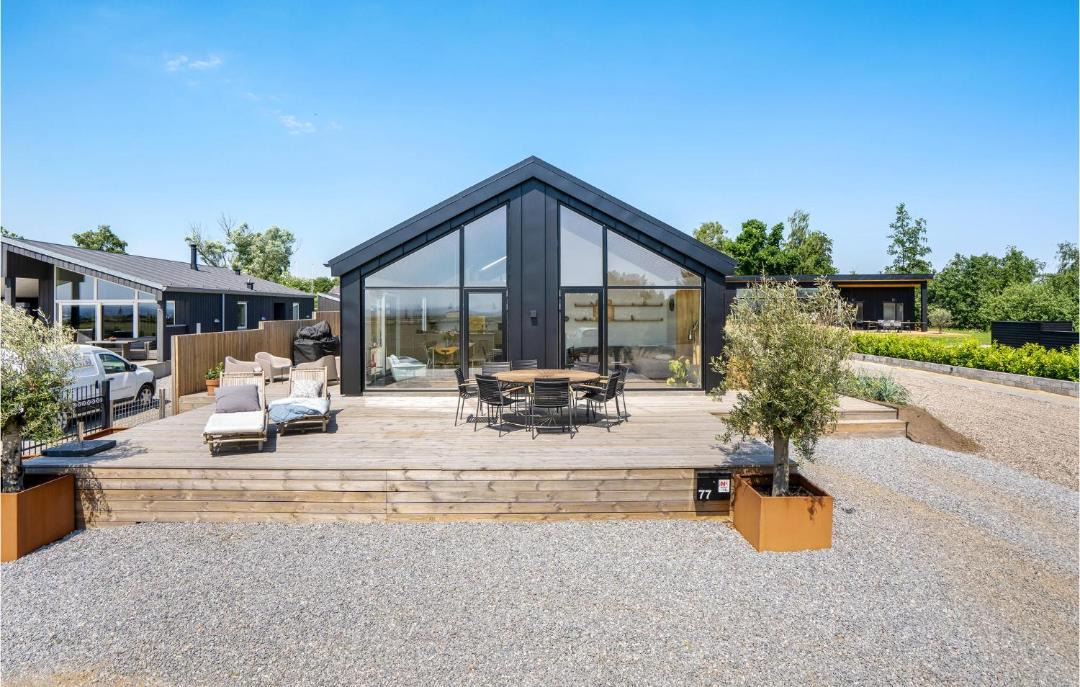 Hejsager Strand House | 4 Bedroom Cozy Home In Haderslev