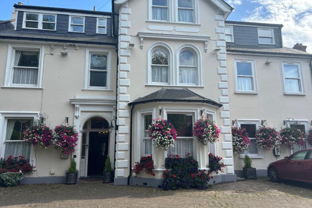 Canterbury Bed & Breakfast | canterbury lodge