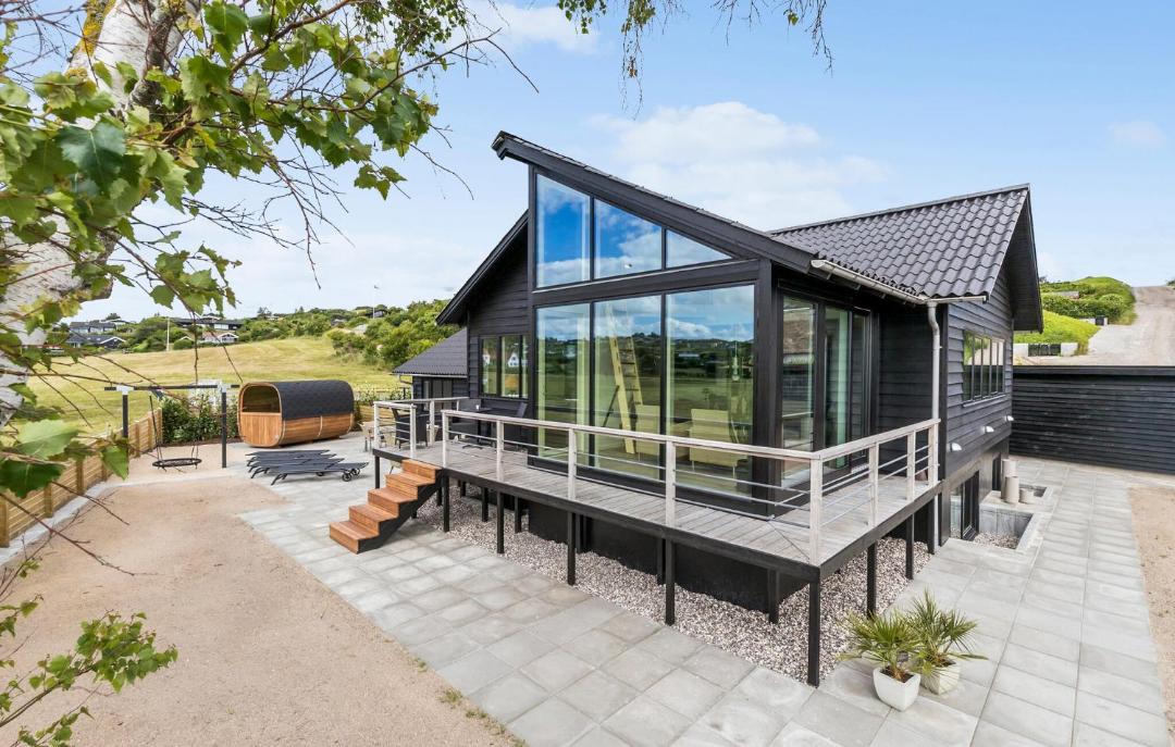 Egsmark Strand House | Beach Front Home In Ebeltoft With Sauna