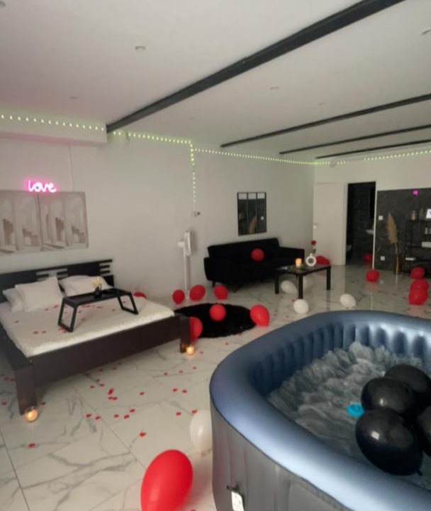 Genay Apartment | Aqualuxe69