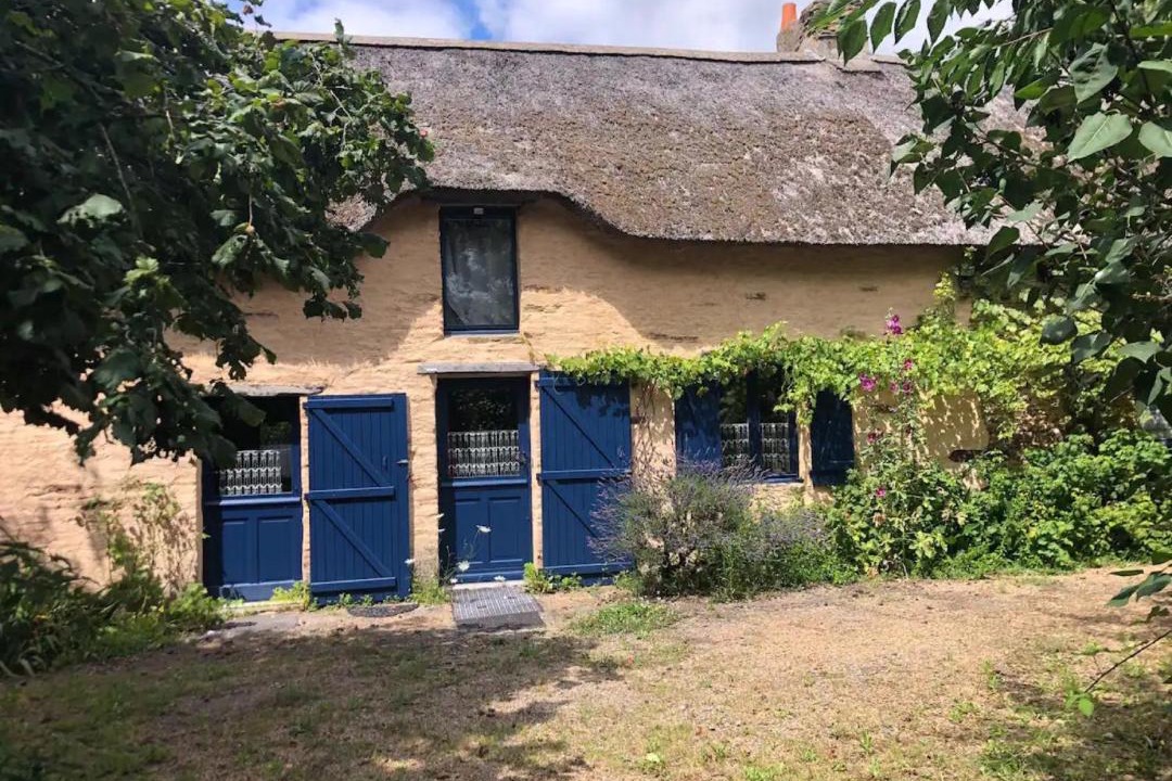 Herbignac House | Chaumiere authentique - 9 pers