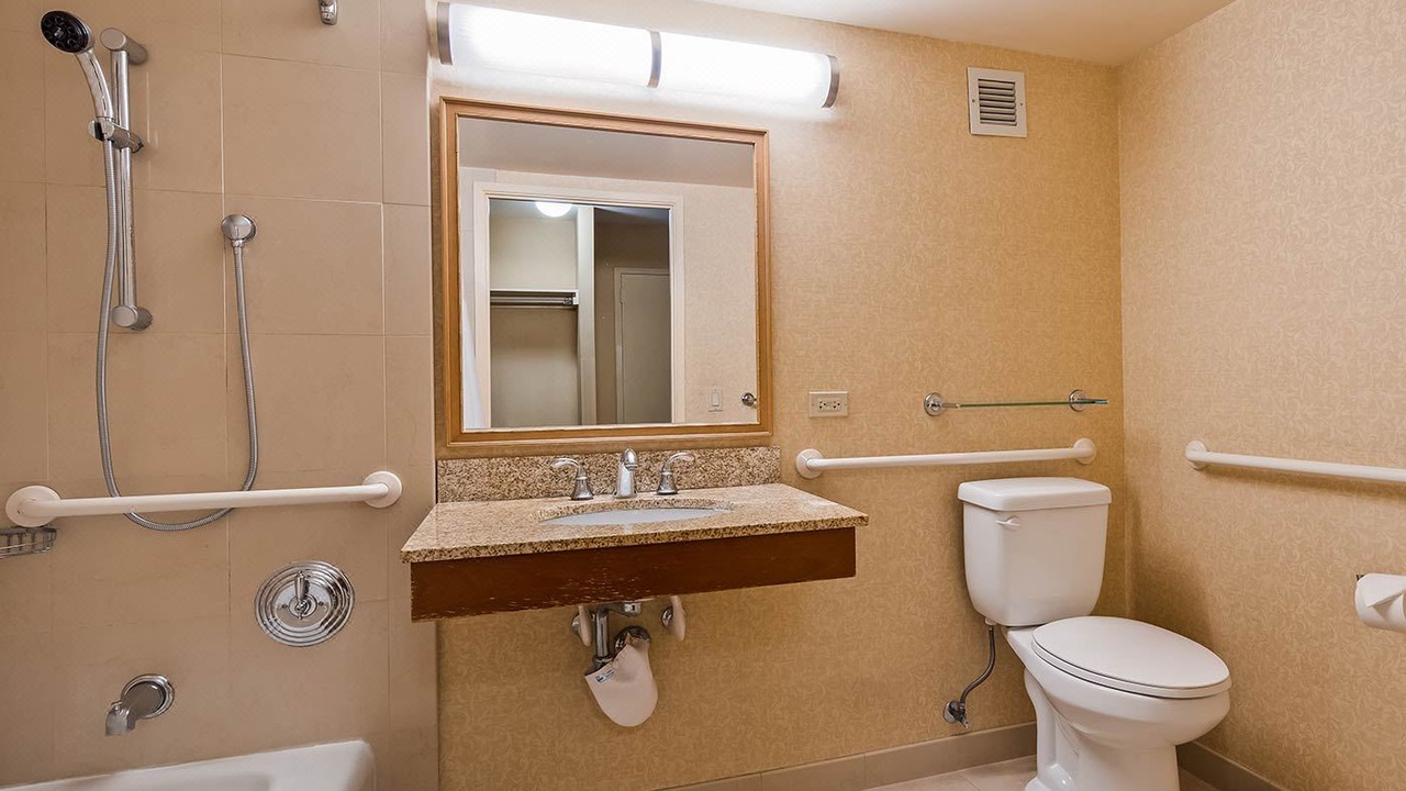 Photo of Bathroom in Western Honolulu