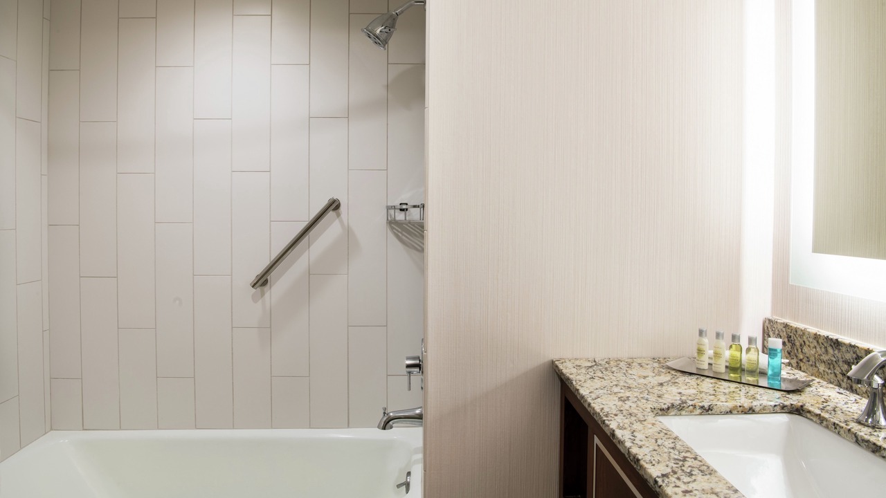 Photo of Bathroom in Lloyd District