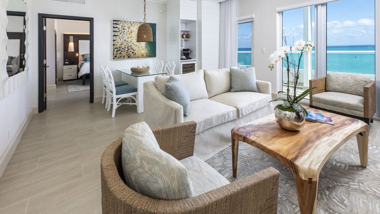 Photo of Livingroom in Mid Beach