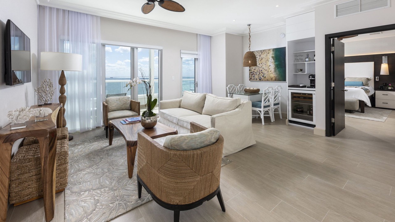 Photo of Livingroom in Mid Beach