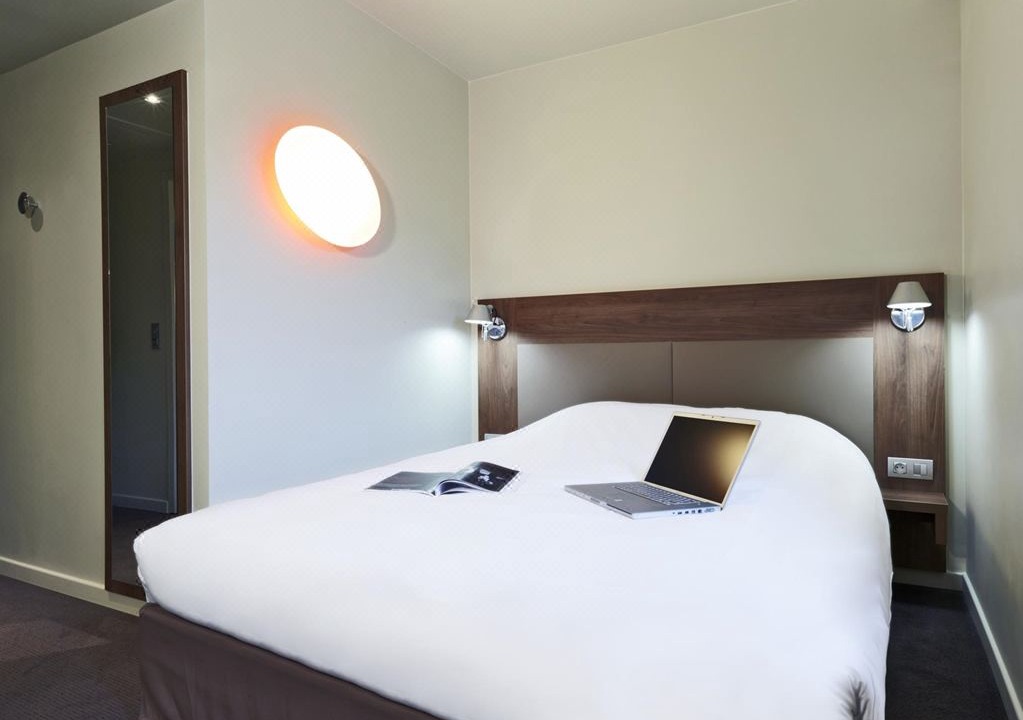 Photo of Bedroom in 2nd Arrondissement