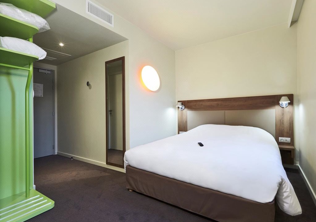 Photo of Bedroom in 2nd Arrondissement