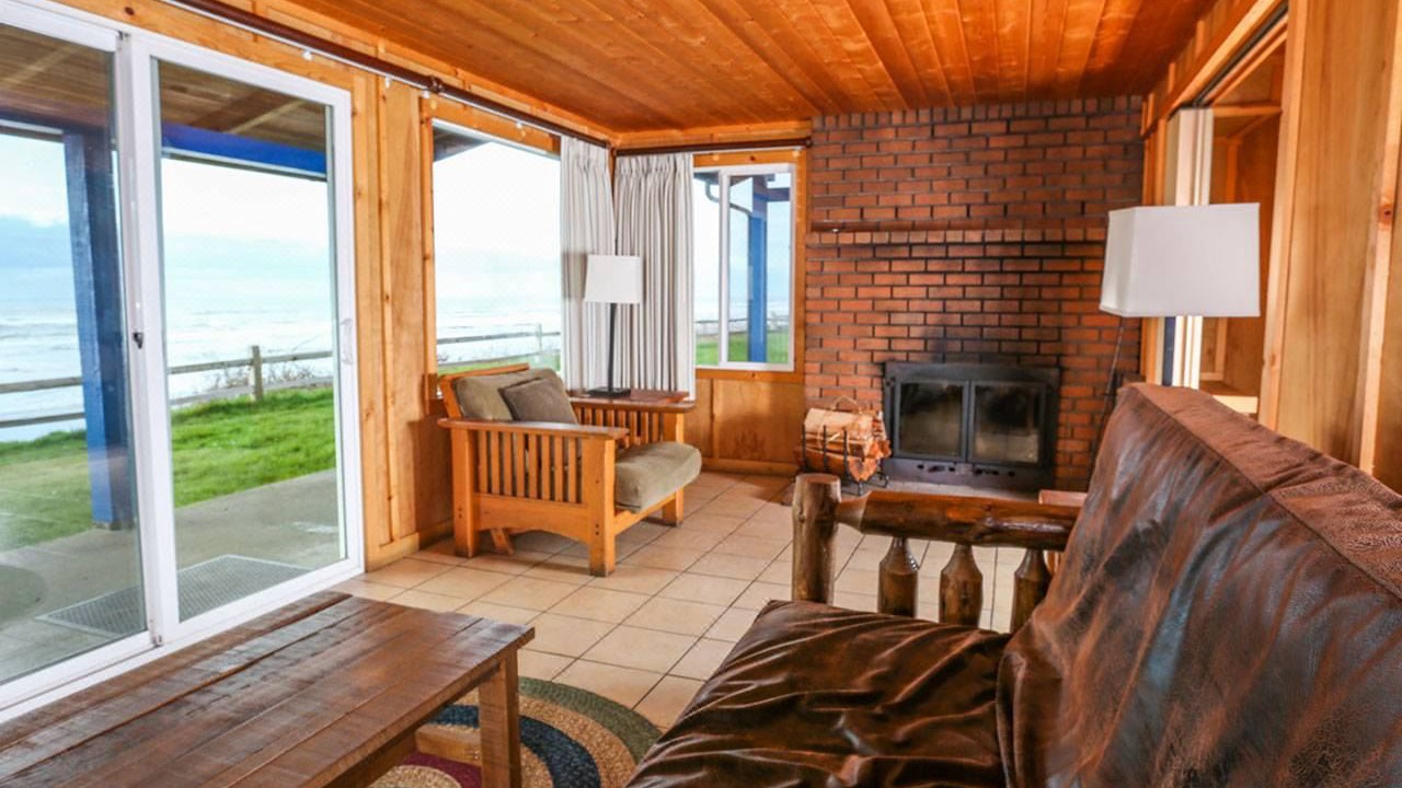 Photo of Livingroom in Kalaloch