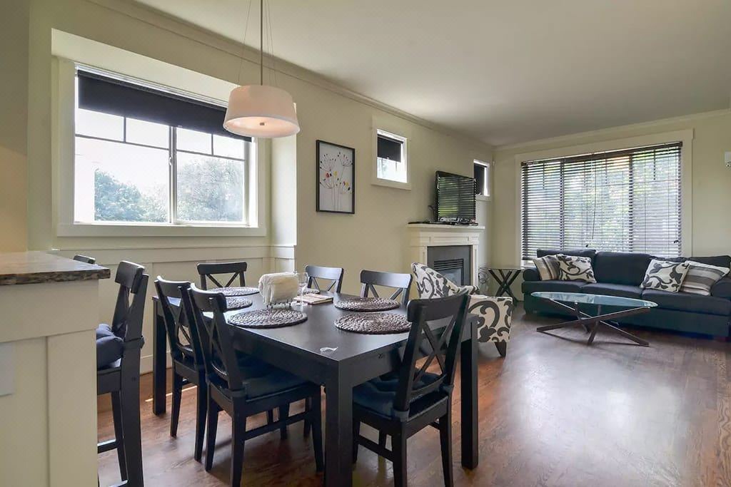 Photo of Livingroom in Madrona